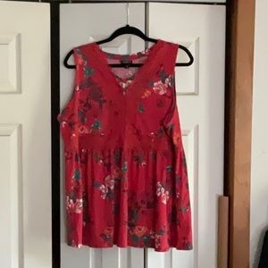 Torrid top size 2 (18-20) red floral